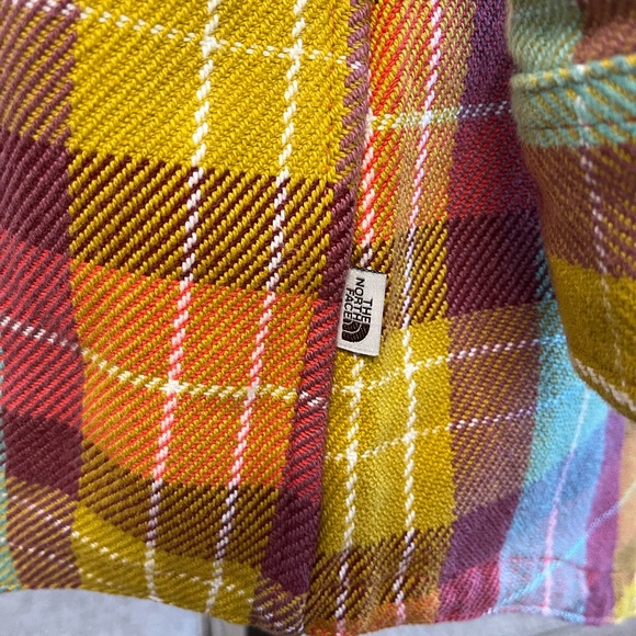 ❣️🆕 The North Face Valley Twill Flannel Plaid Shirt❣️ - Picture 7 of 11